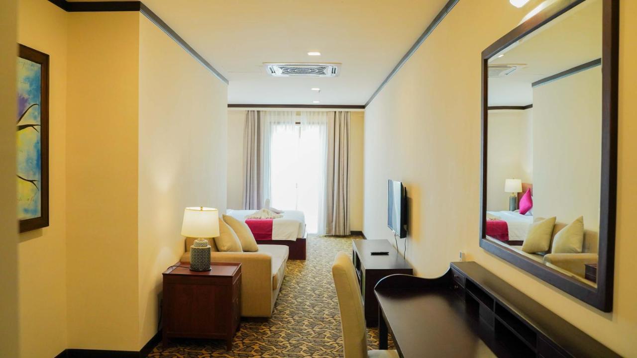 Kaizen Hotel & Suites Melaka Экстерьер фото