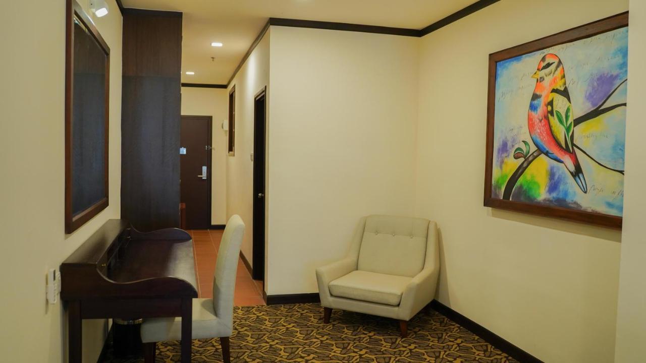 Kaizen Hotel & Suites Melaka Экстерьер фото